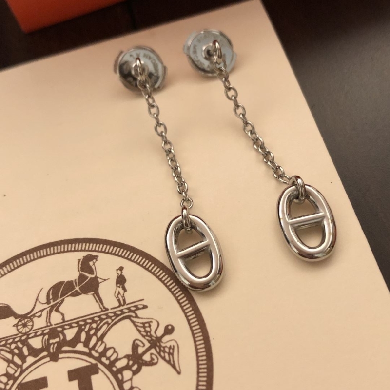 H**mes earrings